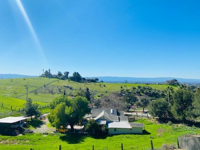 Detail Gallery Image 2 of 6 For 11435 Clayton Rd, San Jose,  CA 95127 - – Beds | – Baths