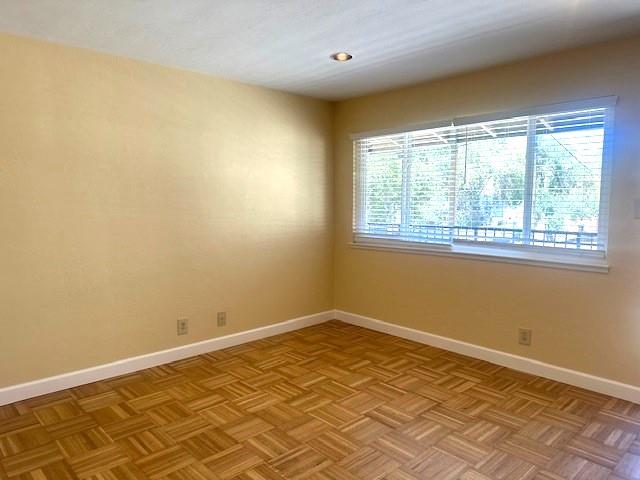 Detail Gallery Image 9 of 11 For 1950 Ivy St #6,  San Mateo,  CA 94403 - 1 Beds | 1 Baths