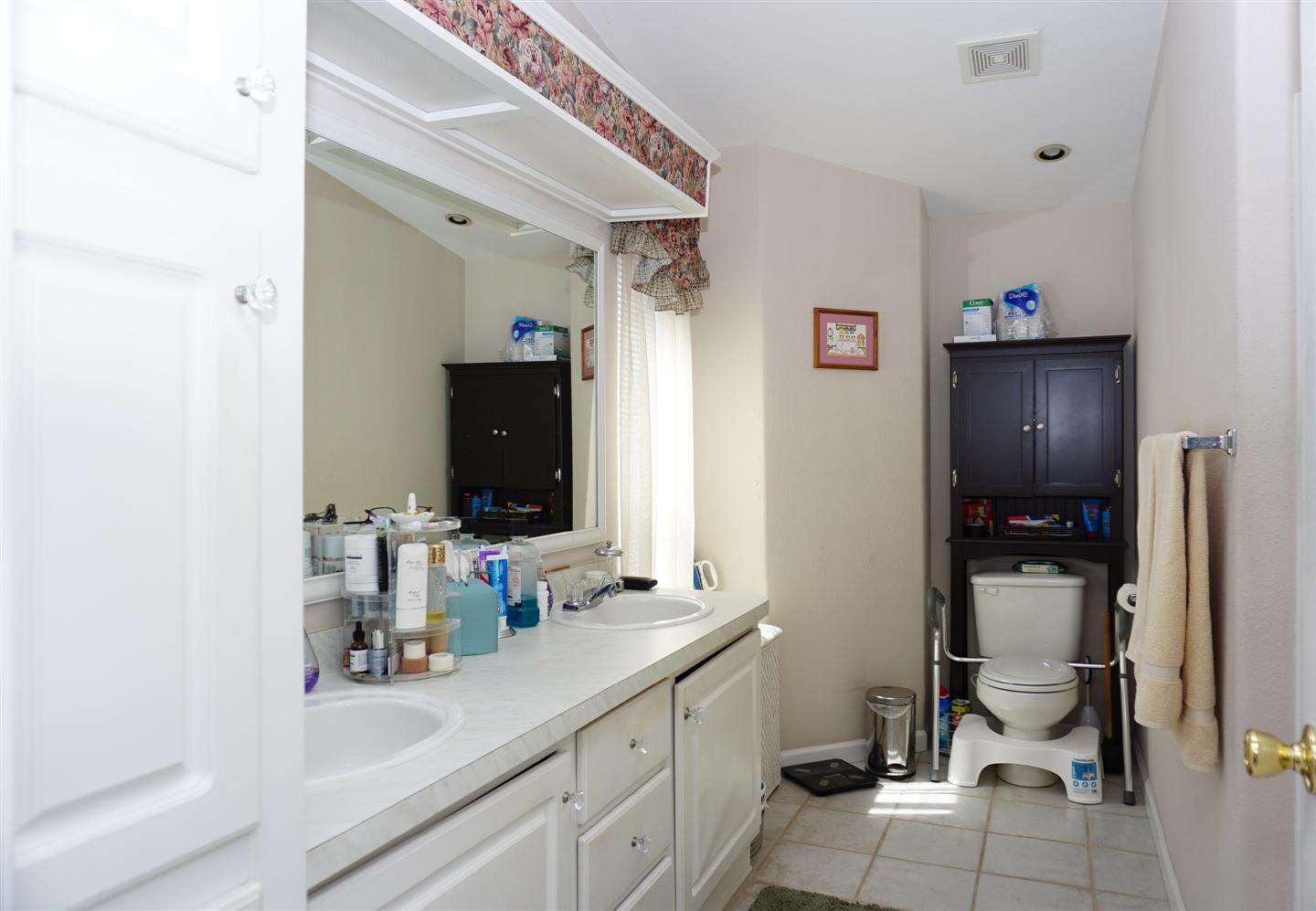 Detail Gallery Image 19 of 28 For 1225 Vienna Dr #384,  Sunnyvale,  CA 94089 - 3 Beds | 2 Baths