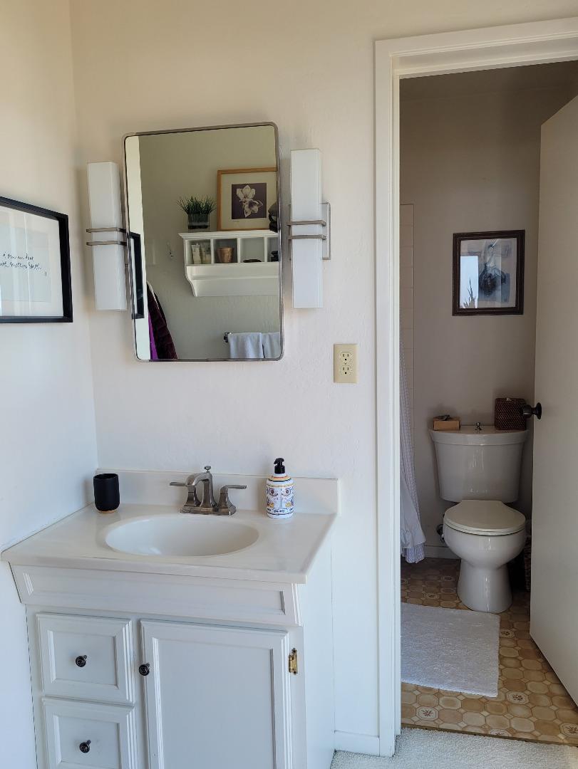 Detail Gallery Image 16 of 48 For 7 Pelican Pt, Watsonville,  CA 95076 - 2 Beds | 2/1 Baths