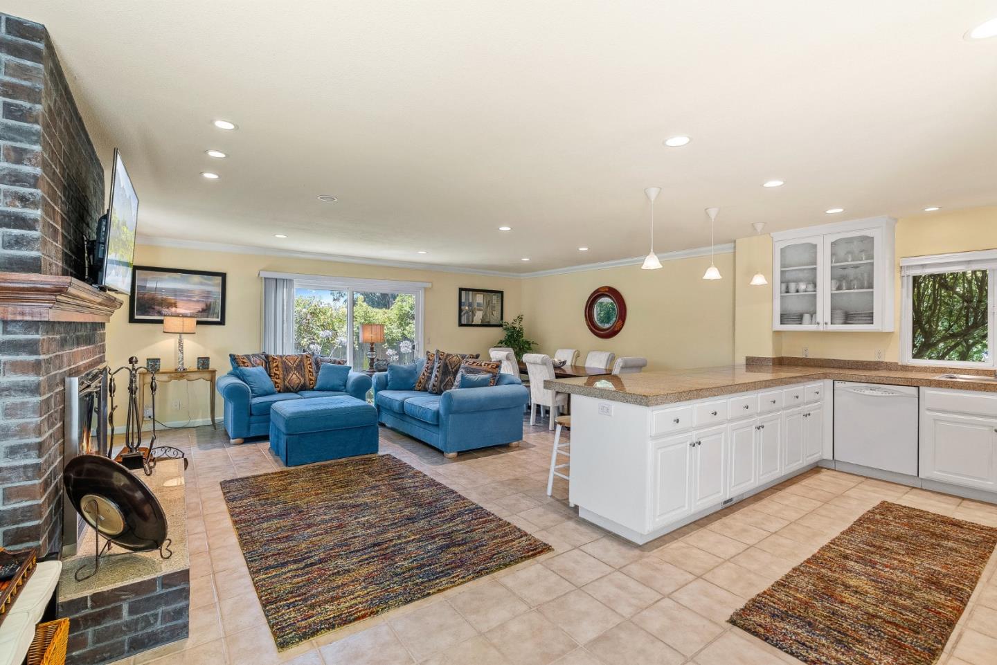 Detail Gallery Image 4 of 40 For 407 Semple Ave, Aptos,  CA 95003 - 3 Beds | 3/1 Baths