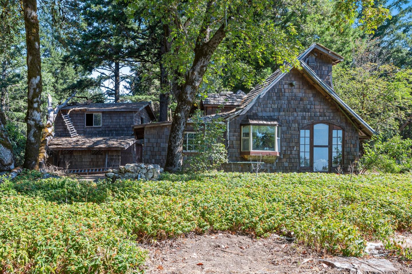 Detail Gallery Image 3 of 27 For 15901 Skyline Blvd, Los Gatos,  CA 95033 - 2 Beds | 1/1 Baths