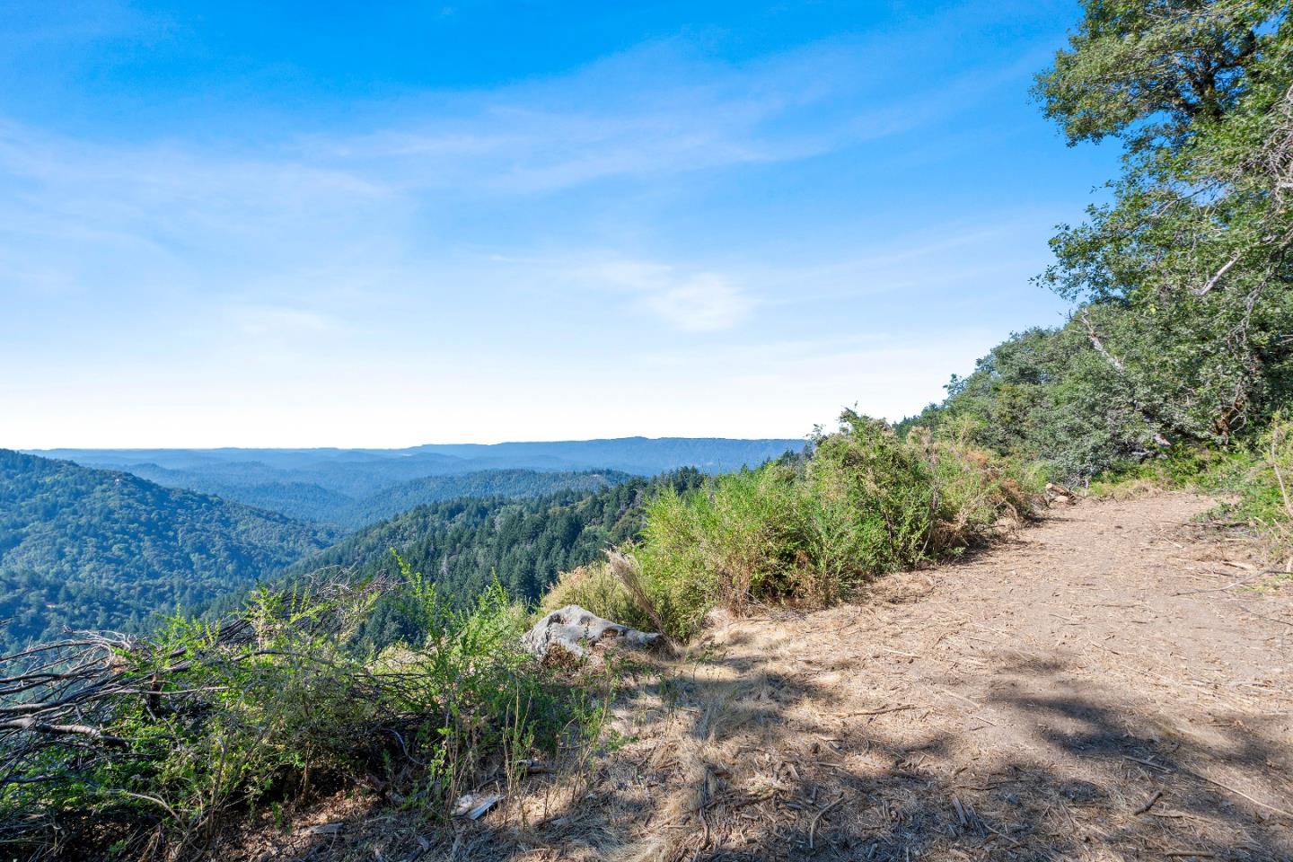 Detail Gallery Image 7 of 27 For 15901 Skyline Blvd, Los Gatos,  CA 95033 - 2 Beds | 1/1 Baths