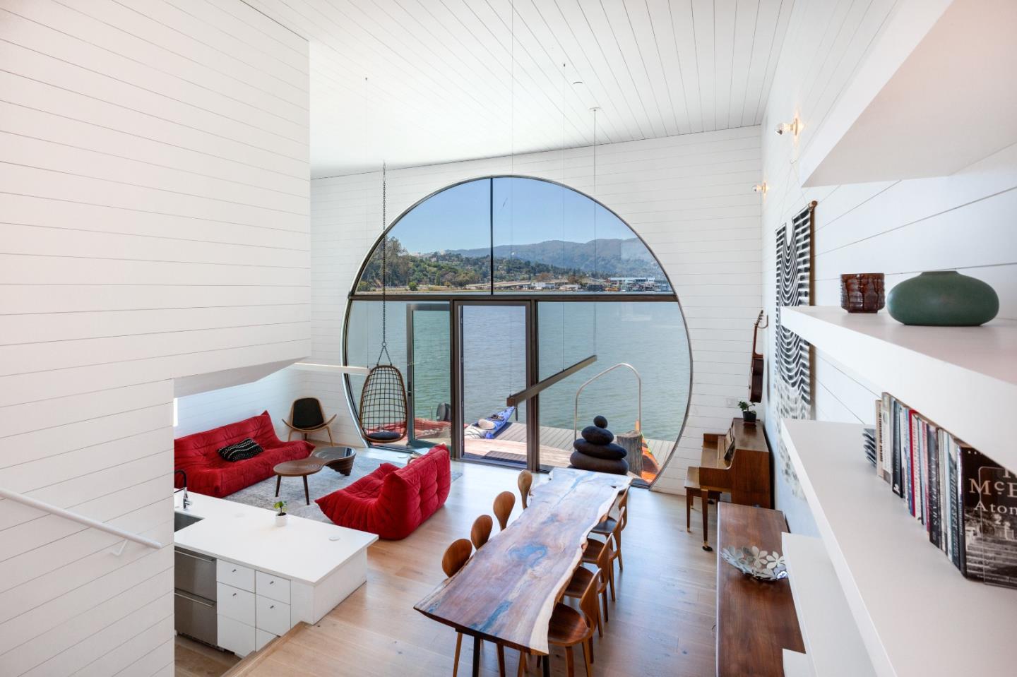 Detail Gallery Image 9 of 37 For 23 Gate 6 1/2 Rd, Sausalito,  CA 94965 - 3 Beds | 2/1 Baths