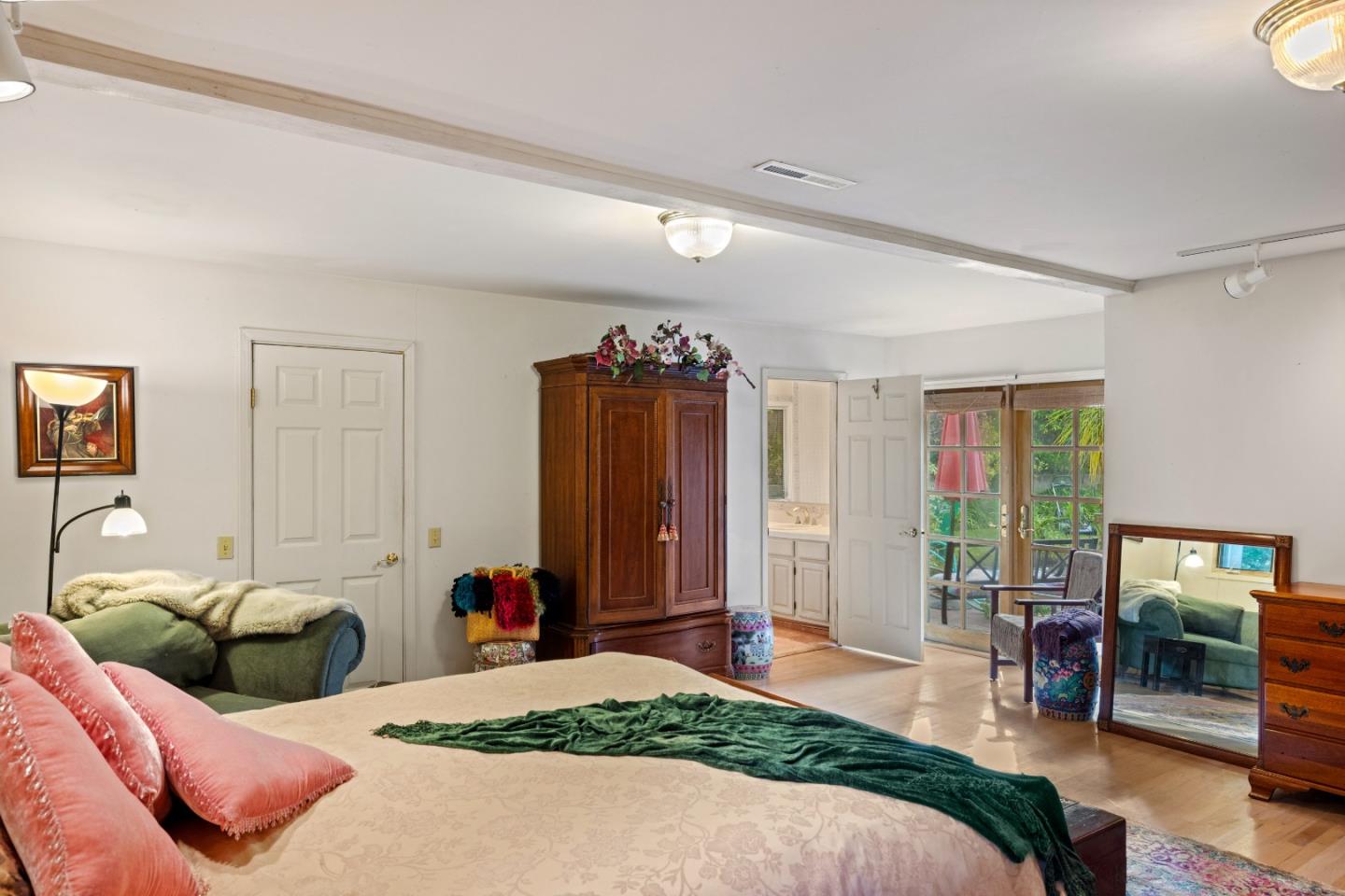 Detail Gallery Image 14 of 30 For 3093 Stevenson Dr, Pebble Beach,  CA 93953 - 3 Beds | 3/1 Baths