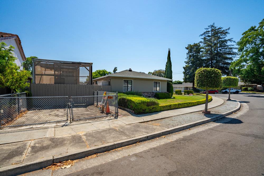 Detail Gallery Image 32 of 36 For 1765 Walnut Grove Ave, San Jose,  CA 95126 - 3 Beds | 1 Baths