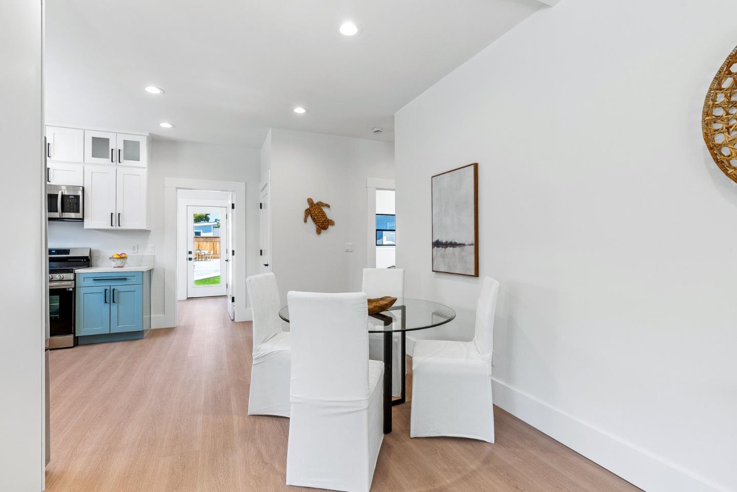 Detail Gallery Image 11 of 45 For 612 Seabright Ave, Santa Cruz,  CA 95062 - 2 Beds | 2 Baths