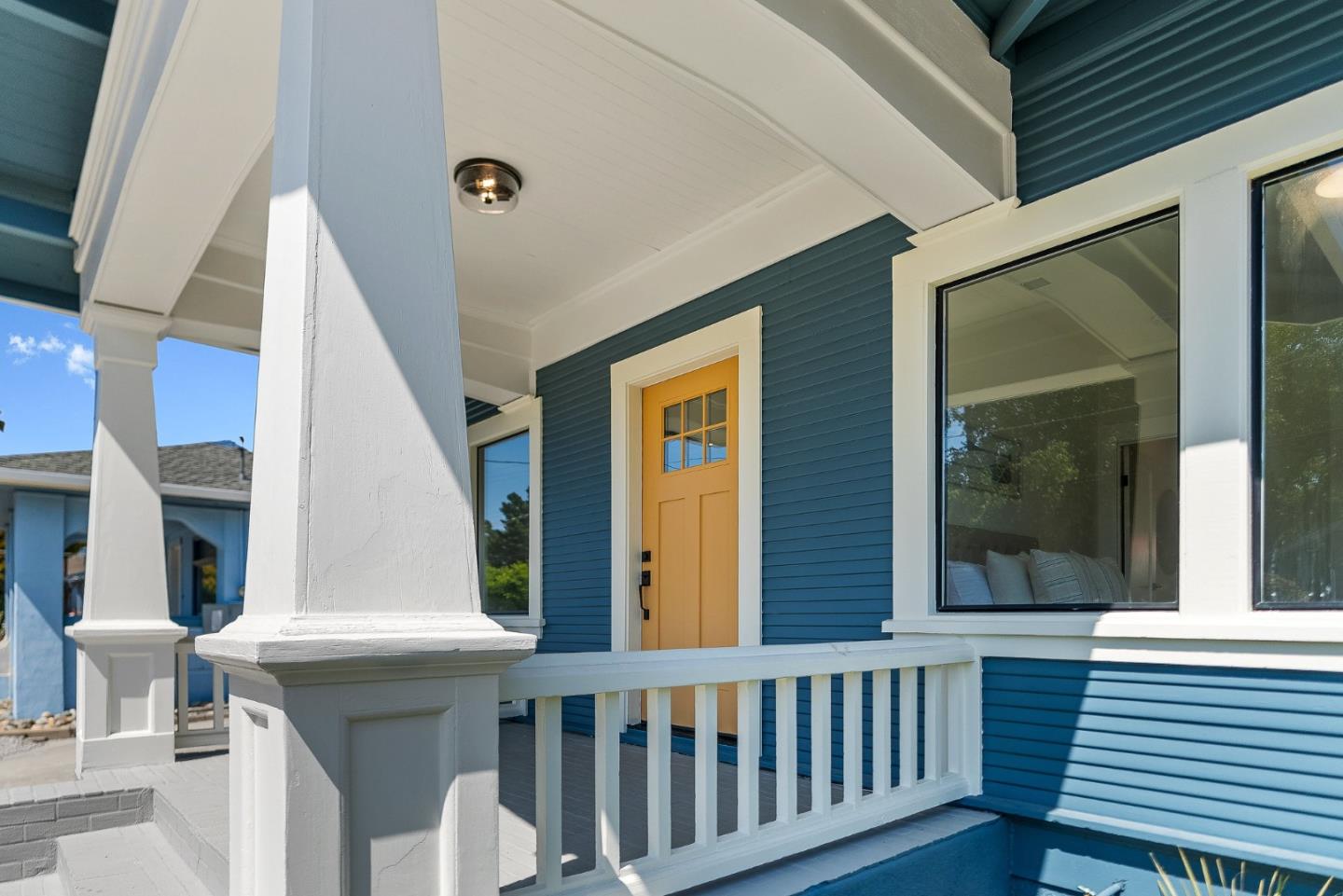 Detail Gallery Image 4 of 45 For 612 Seabright Ave, Santa Cruz,  CA 95062 - 2 Beds | 2 Baths