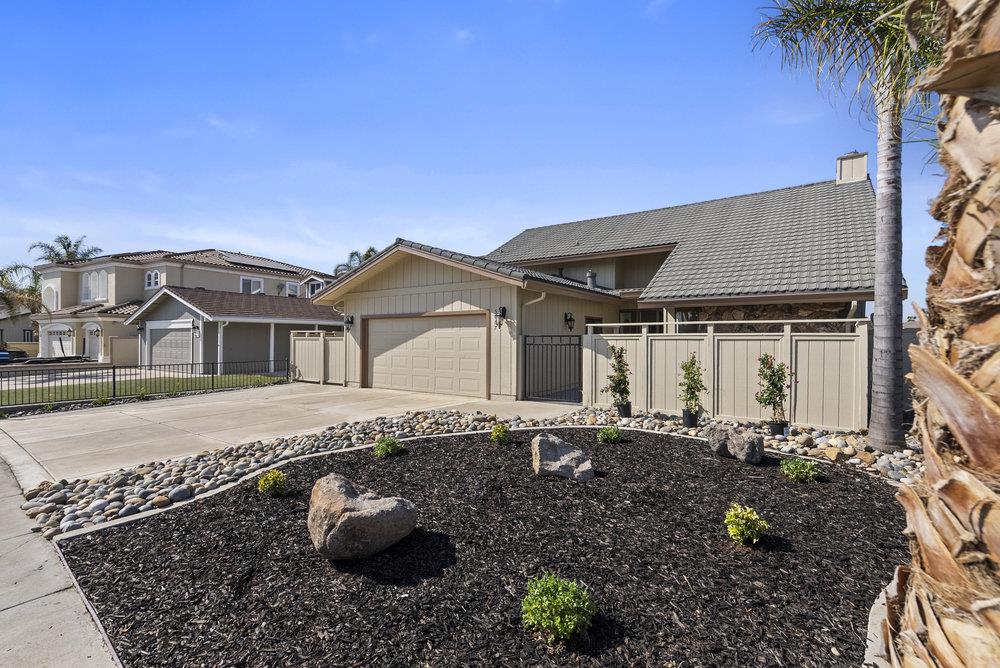 Detail Gallery Image 2 of 37 For 5067 Cabrillo Pt, Discovery Bay,  CA 94505 - 3 Beds | 3 Baths
