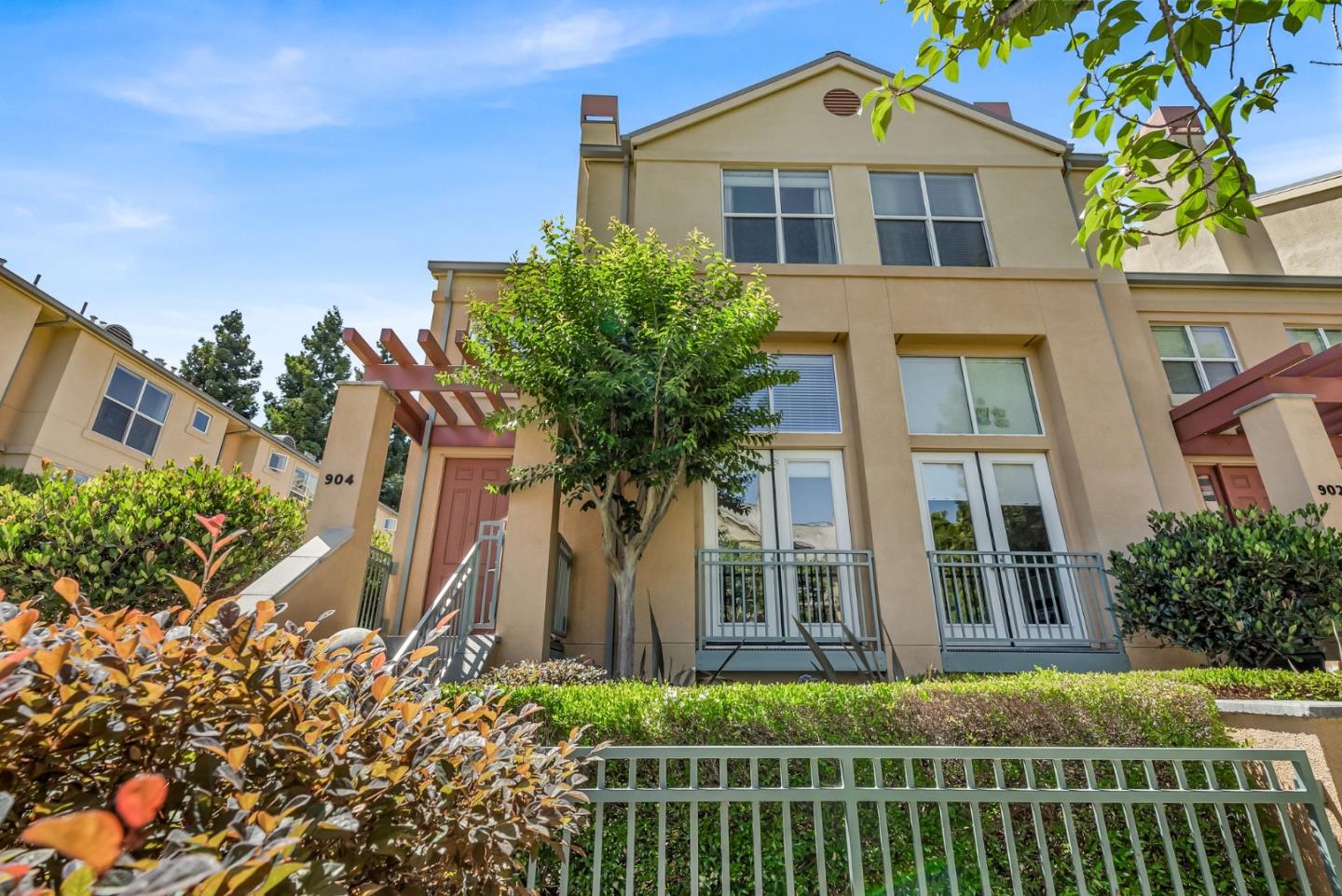 Front Image Thumbnail for ML81973331