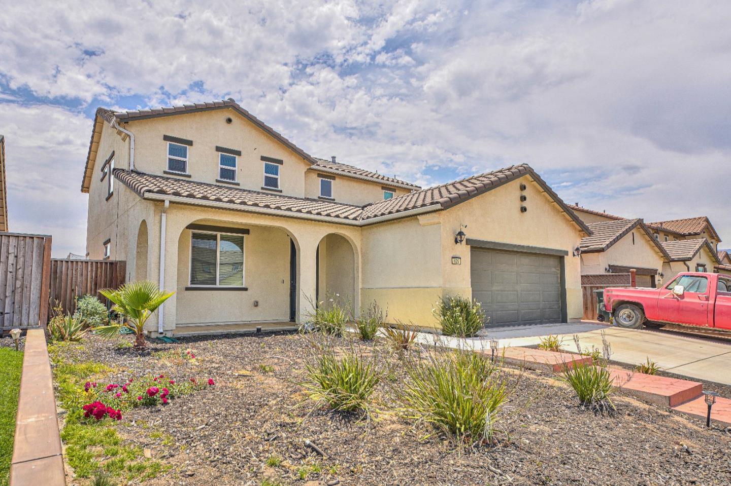 Detail Gallery Image 1 of 1 For 626 Aromas Pl, Soledad,  CA 93960 - 5 Beds | 3 Baths