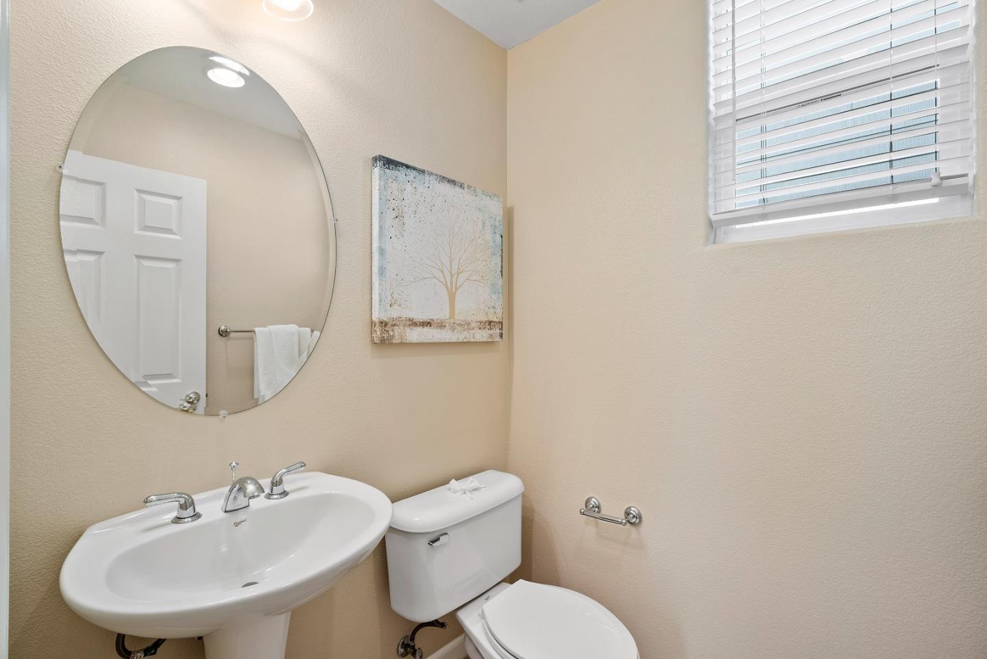 Detail Gallery Image 19 of 36 For 1687 Salamoni Ct, San Jose,  CA 95133 - 3 Beds | 2/1 Baths