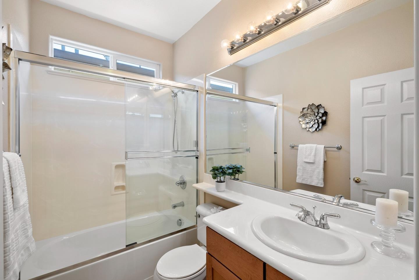 Detail Gallery Image 29 of 36 For 1687 Salamoni Ct, San Jose,  CA 95133 - 3 Beds | 2/1 Baths