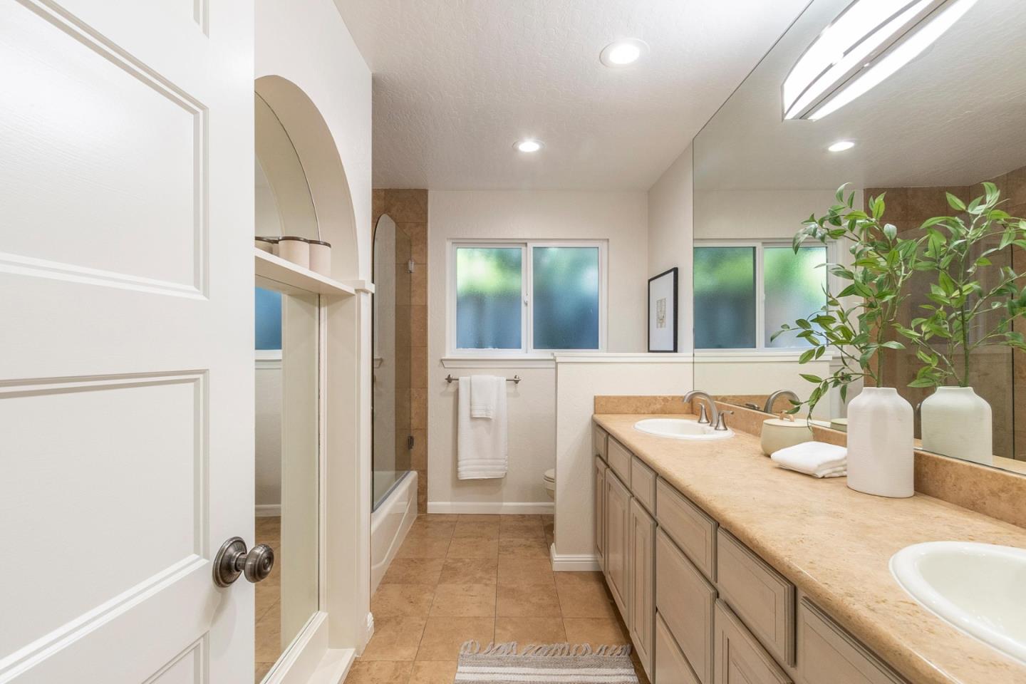 Detail Gallery Image 34 of 48 For 200 Vista De Sierra, Los Gatos,  CA 95030 - 4 Beds | 2 Baths