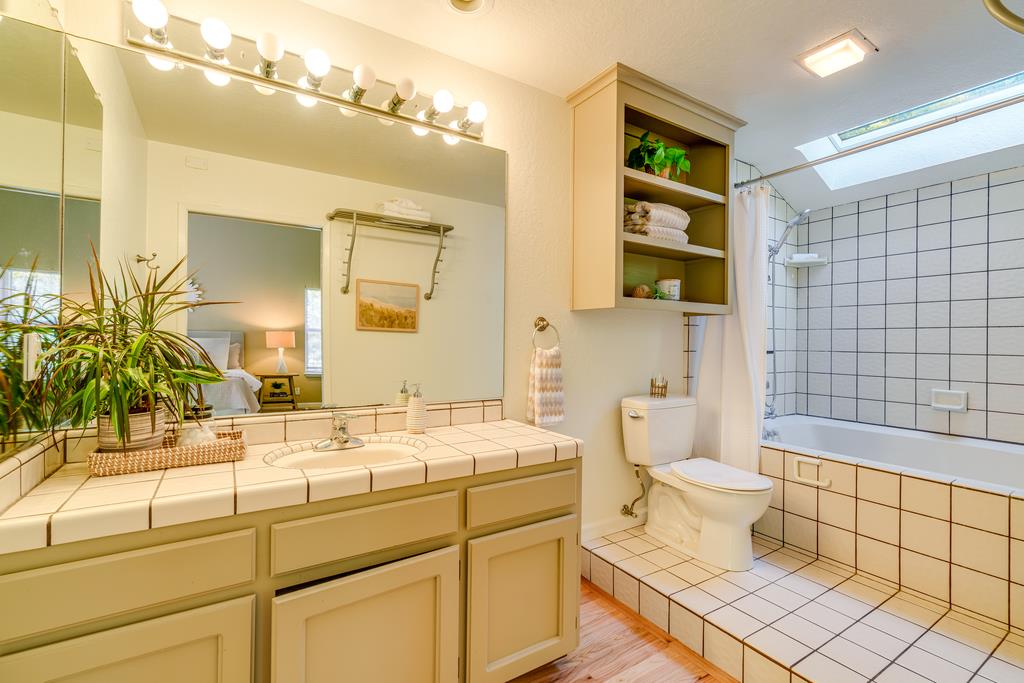 Detail Gallery Image 17 of 34 For 6419 Forehand Ct, Aptos,  CA 95003 - 3 Beds | 2/1 Baths