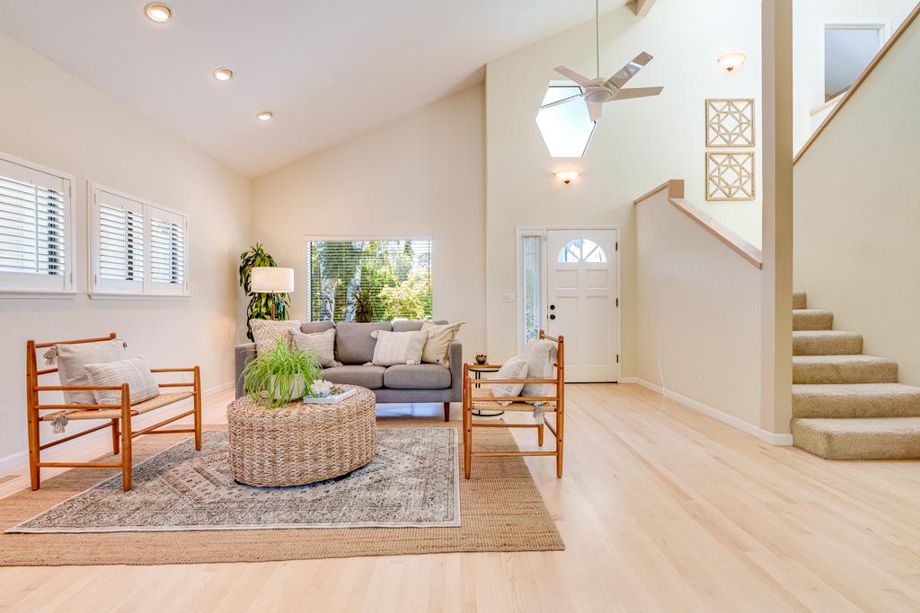 Detail Gallery Image 3 of 34 For 6419 Forehand Ct, Aptos,  CA 95003 - 3 Beds | 2/1 Baths