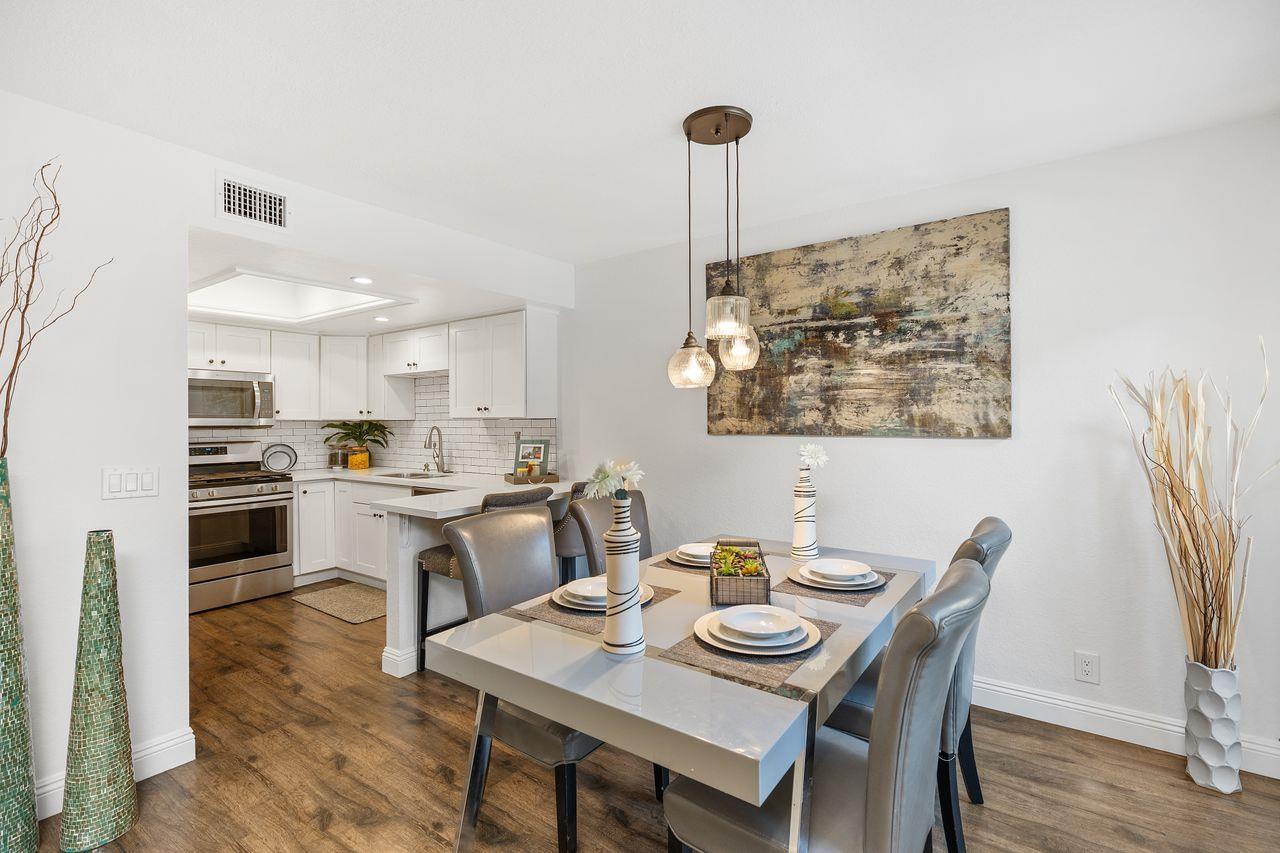 Detail Gallery Image 1 of 1 For 1433 Vista Grande #114,  Fullerton,  CA 92835 - 3 Beds | 2/1 Baths