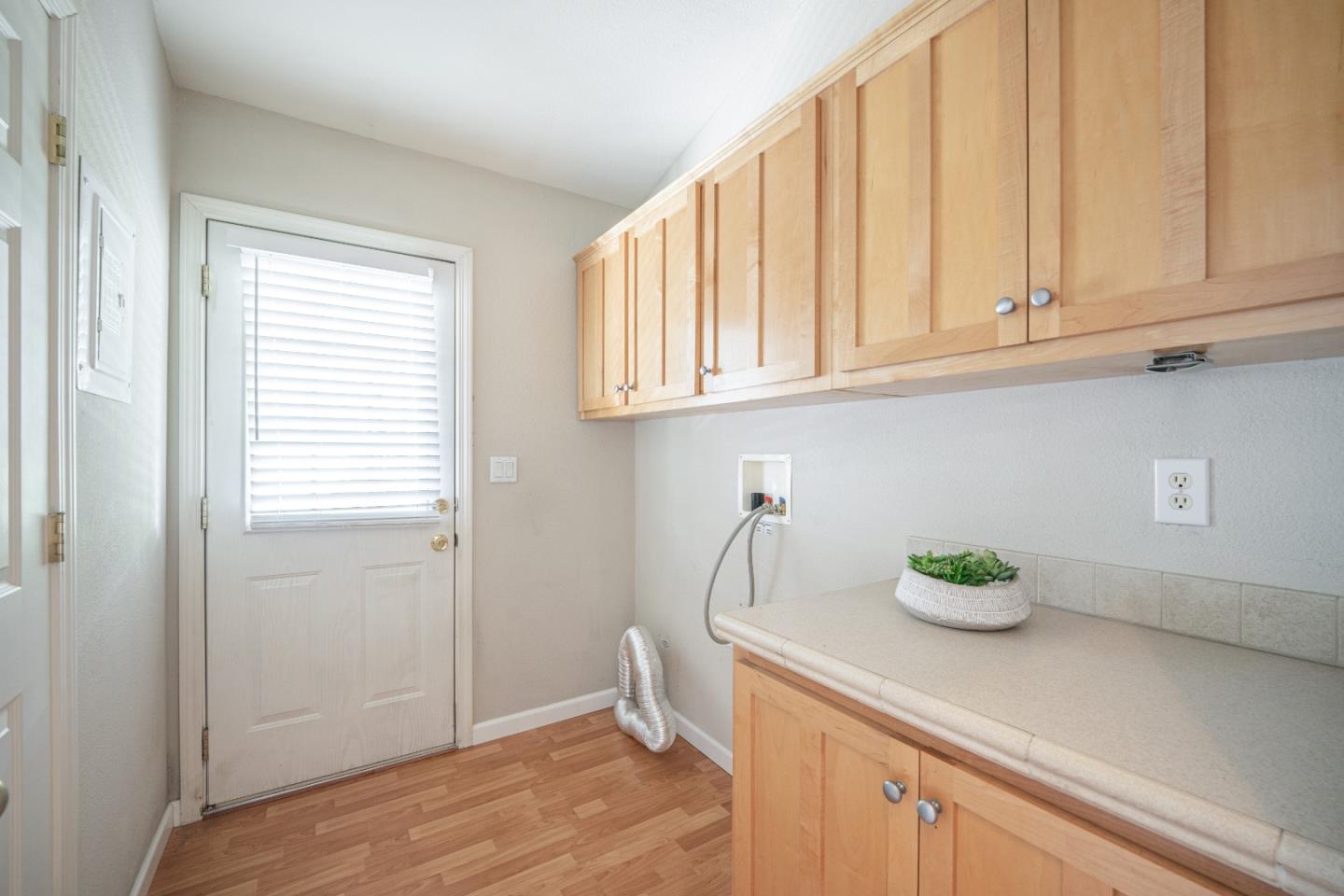 Detail Gallery Image 29 of 34 For 575 San Pedro Ave #10,  Morgan Hill,  CA 95037 - 3 Beds | 2 Baths