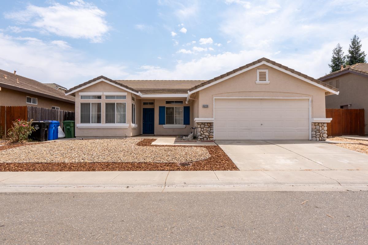 Detail Gallery Image 1 of 1 For 9223 Boulder River Way, Elk Grove,  CA 95624 - 3 Beds | 2 Baths