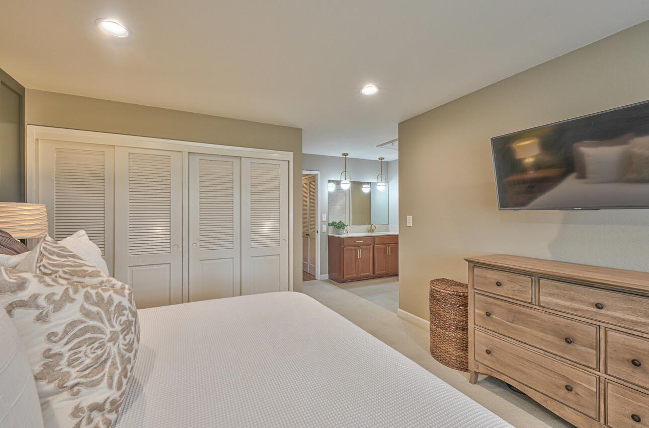 Detail Gallery Image 12 of 31 For 288 Del Mesa Carmel, Carmel,  CA 93923 - 2 Beds | 2 Baths