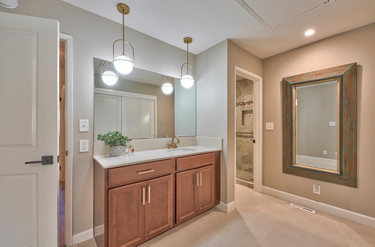 Detail Gallery Image 13 of 31 For 288 Del Mesa Carmel, Carmel,  CA 93923 - 2 Beds | 2 Baths