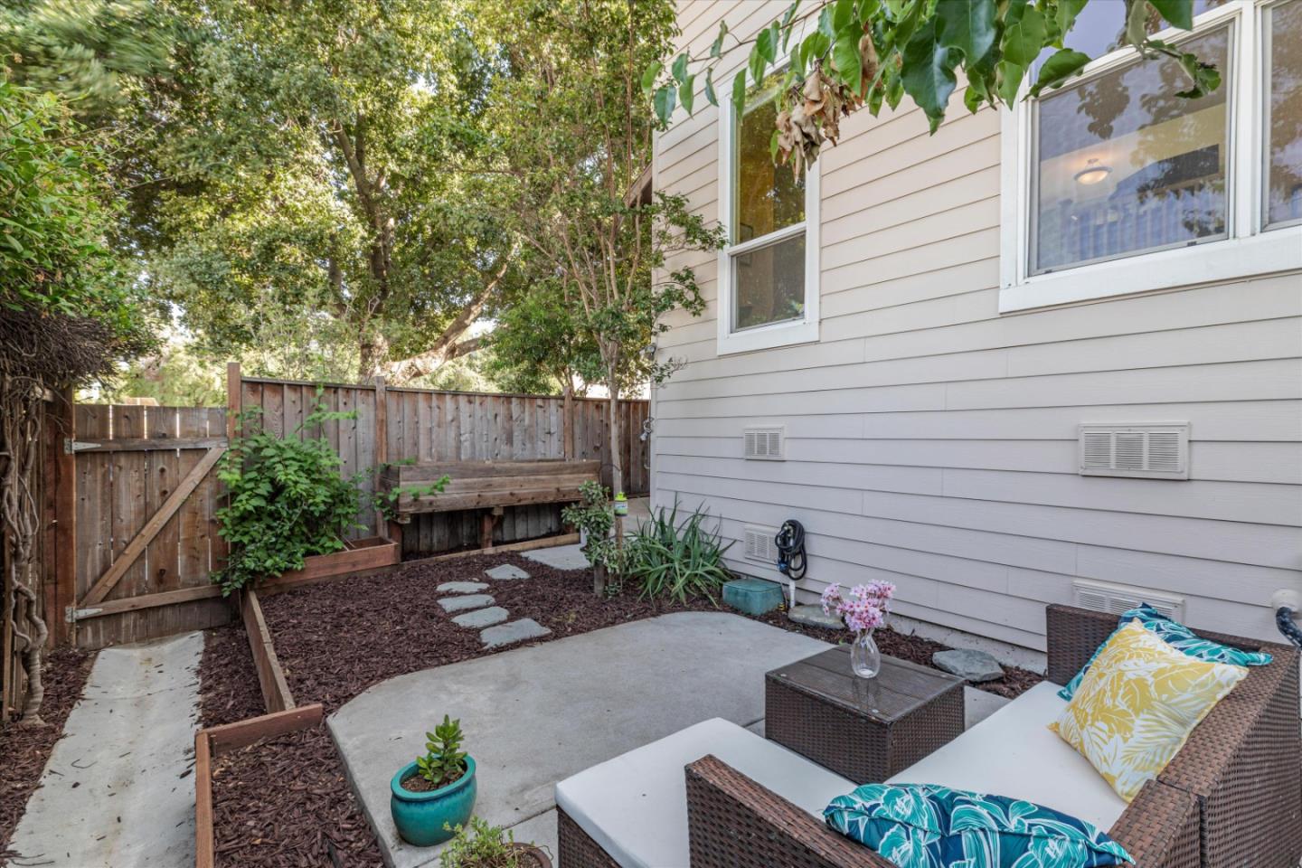 Detail Gallery Image 31 of 40 For 1296 Previtera Ct, San Jose,  CA 95110 - 2 Beds | 2 Baths