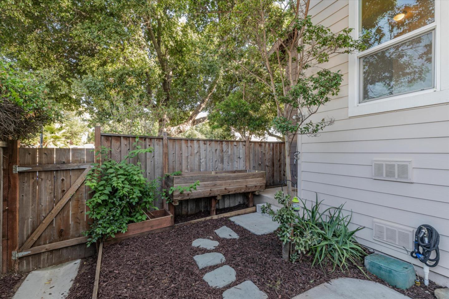 Detail Gallery Image 32 of 40 For 1296 Previtera Ct, San Jose,  CA 95110 - 2 Beds | 2 Baths