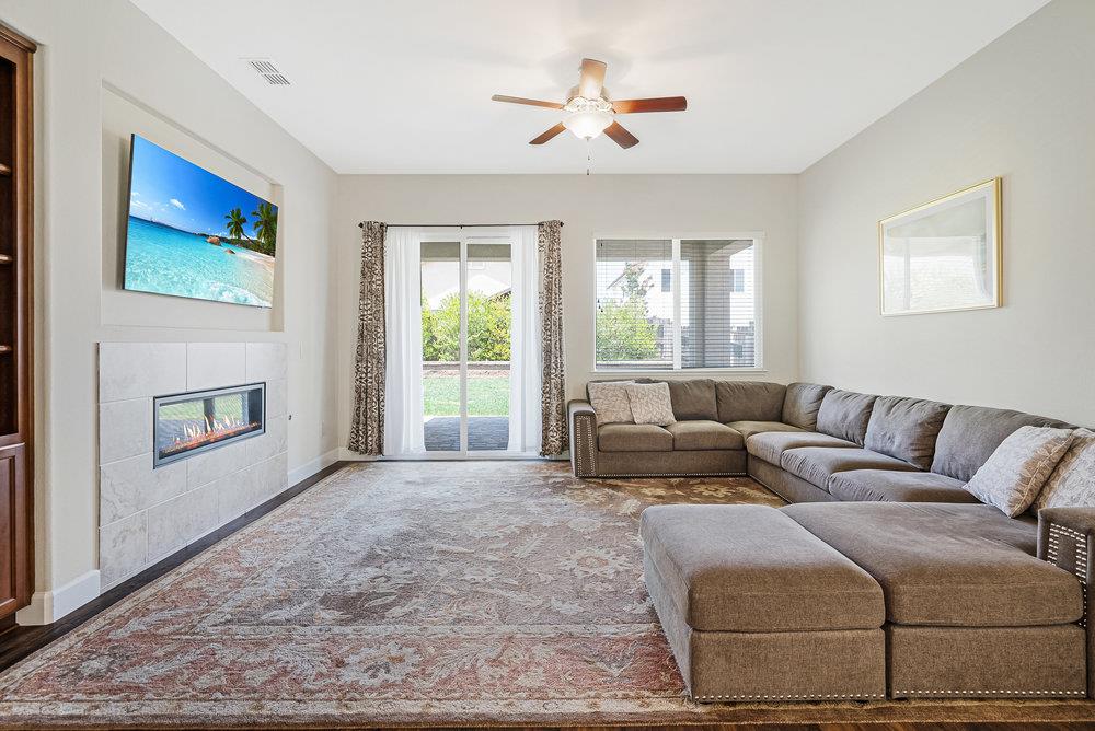 Detail Gallery Image 22 of 60 For 1548 Lily Ct, Hollister,  CA 95023 - 4 Beds | 3/1 Baths