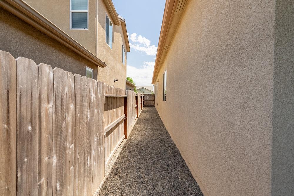 Detail Gallery Image 52 of 60 For 1548 Lily Ct, Hollister,  CA 95023 - 4 Beds | 3/1 Baths