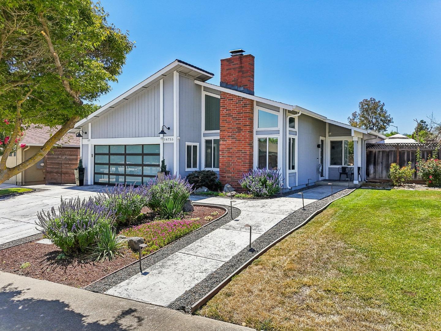 Detail Gallery Image 1 of 22 For 16735 Ponderosa Ct, Morgan Hill,  CA 95037 - 4 Beds | 2 Baths