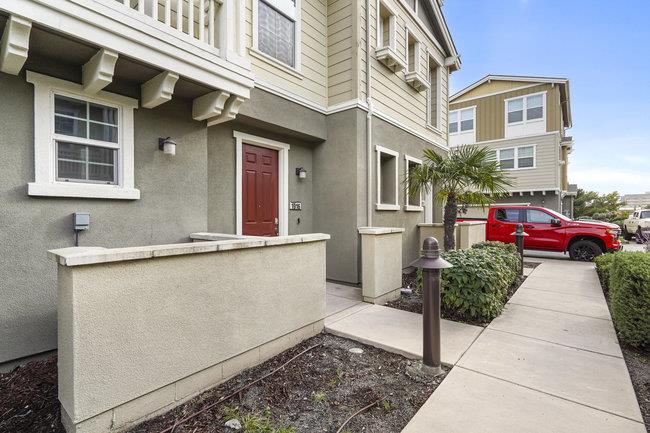 Detail Gallery Image 6 of 35 For 643 Turnbuckle Dr #1916,  Redwood City,  CA 94063 - 3 Beds | 2/1 Baths