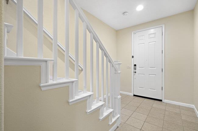 Detail Gallery Image 9 of 35 For 643 Turnbuckle Dr #1916,  Redwood City,  CA 94063 - 3 Beds | 2/1 Baths