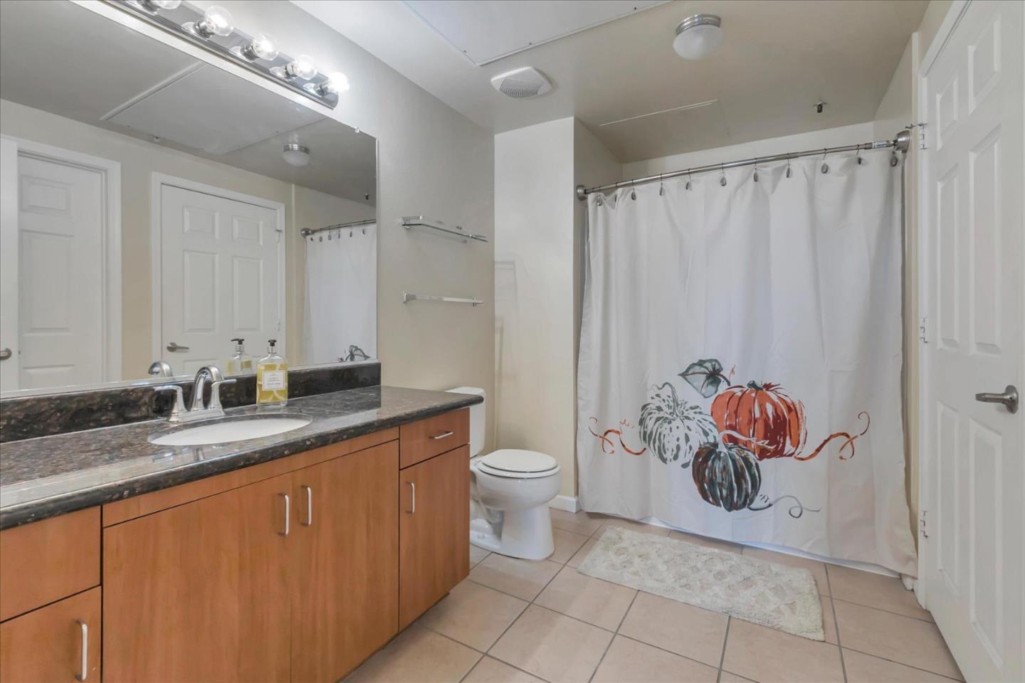 Detail Gallery Image 8 of 24 For 1060 S 3rd St #139,  San Jose,  CA 95112 - 1 Beds | 1 Baths