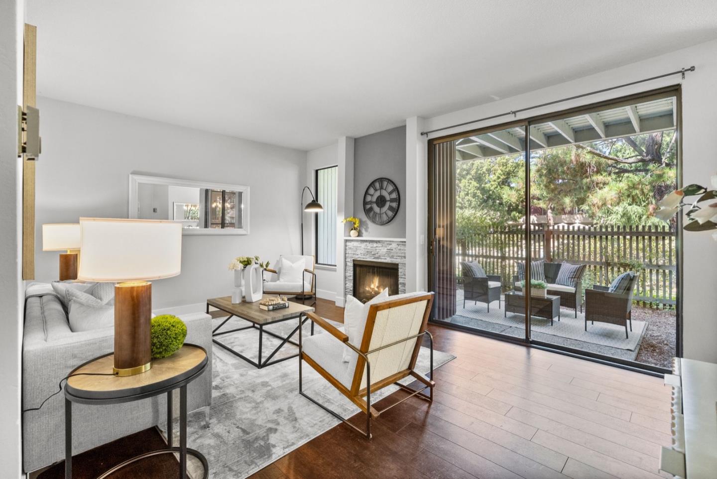 Detail Gallery Image 1 of 1 For 928 Wright Ave #301,  Mountain View,  CA 94043 - 3 Beds | 2 Baths