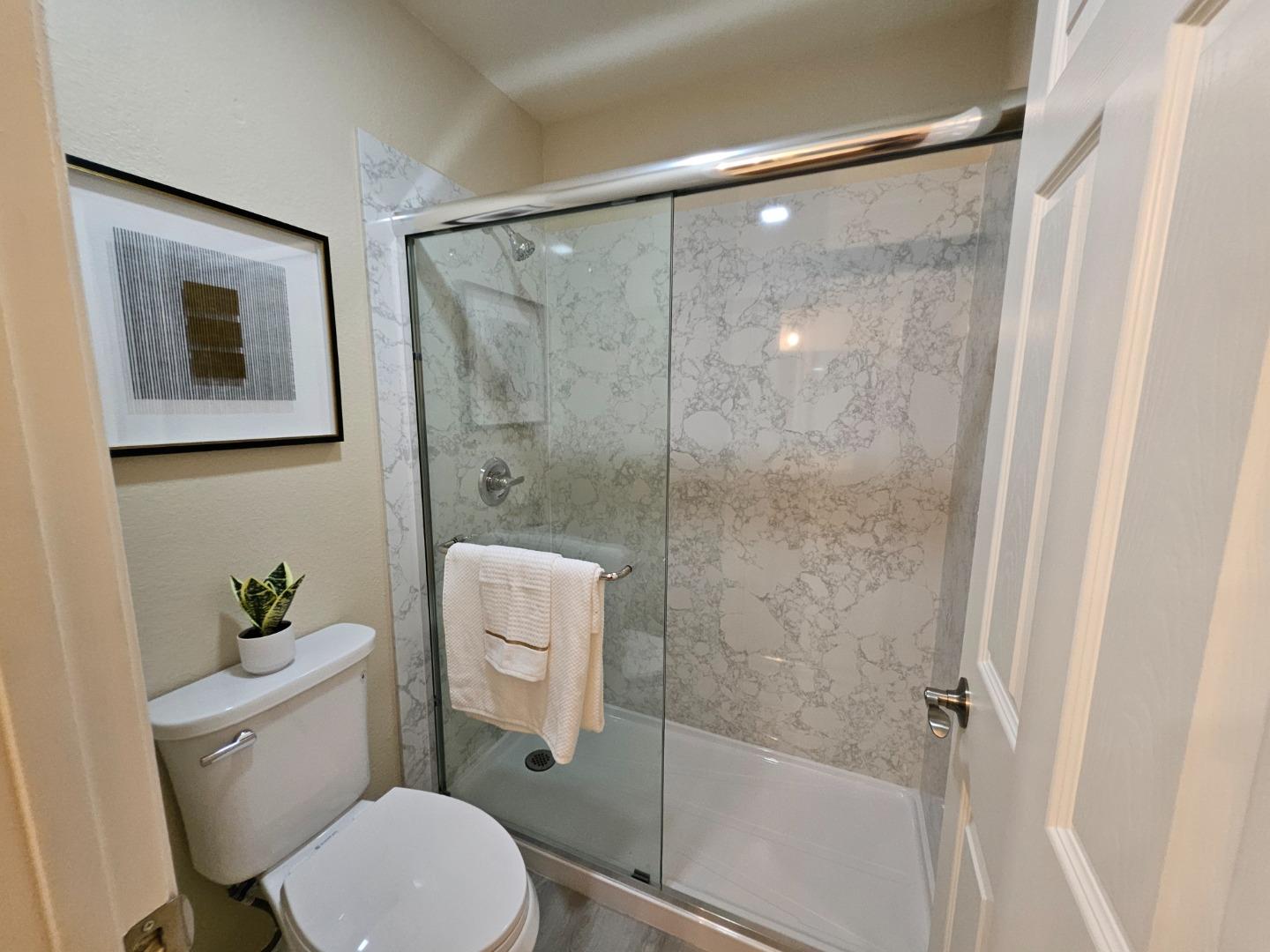 Detail Gallery Image 19 of 28 For 543 Shadow Dance Dr, San Jose,  CA 95110 - 2 Beds | 2 Baths