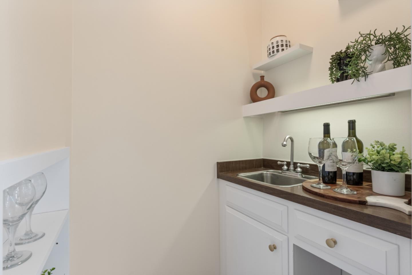 Detail Gallery Image 17 of 29 For 32 Los Altos Square, Los Altos,  CA 94022 - 2 Beds | 2 Baths