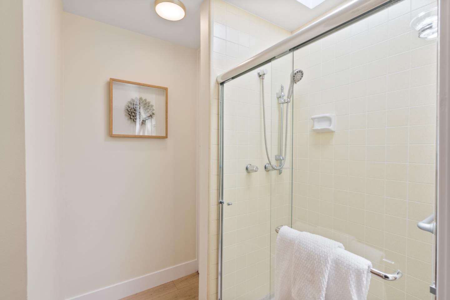 Detail Gallery Image 20 of 29 For 32 Los Altos Square, Los Altos,  CA 94022 - 2 Beds | 2 Baths