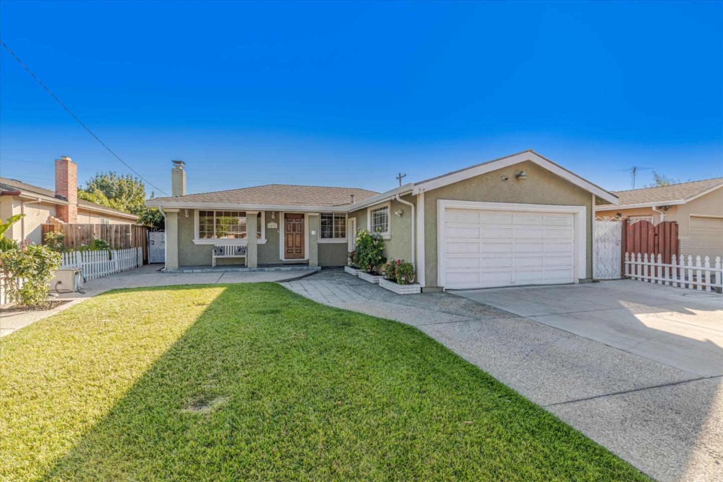 Detail Gallery Image 1 of 1 For 1672 Melody Ln, San Jose,  CA 95133 - 4 Beds | 2/1 Baths