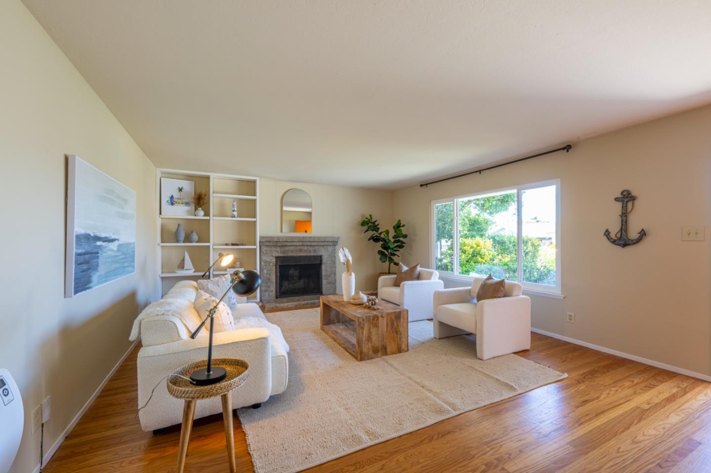 Detail Gallery Image 5 of 22 For 424 Granelli Ave, Half Moon Bay,  CA 94019 - 3 Beds | 2 Baths