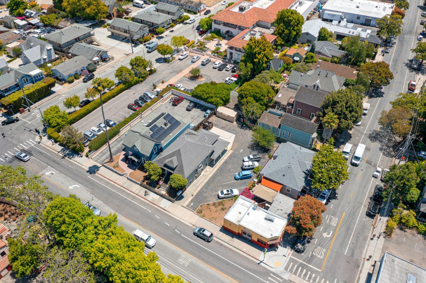 Detail Gallery Image 34 of 52 For 413 Laurel St, Santa Cruz,  CA 95060 - – Beds | – Baths