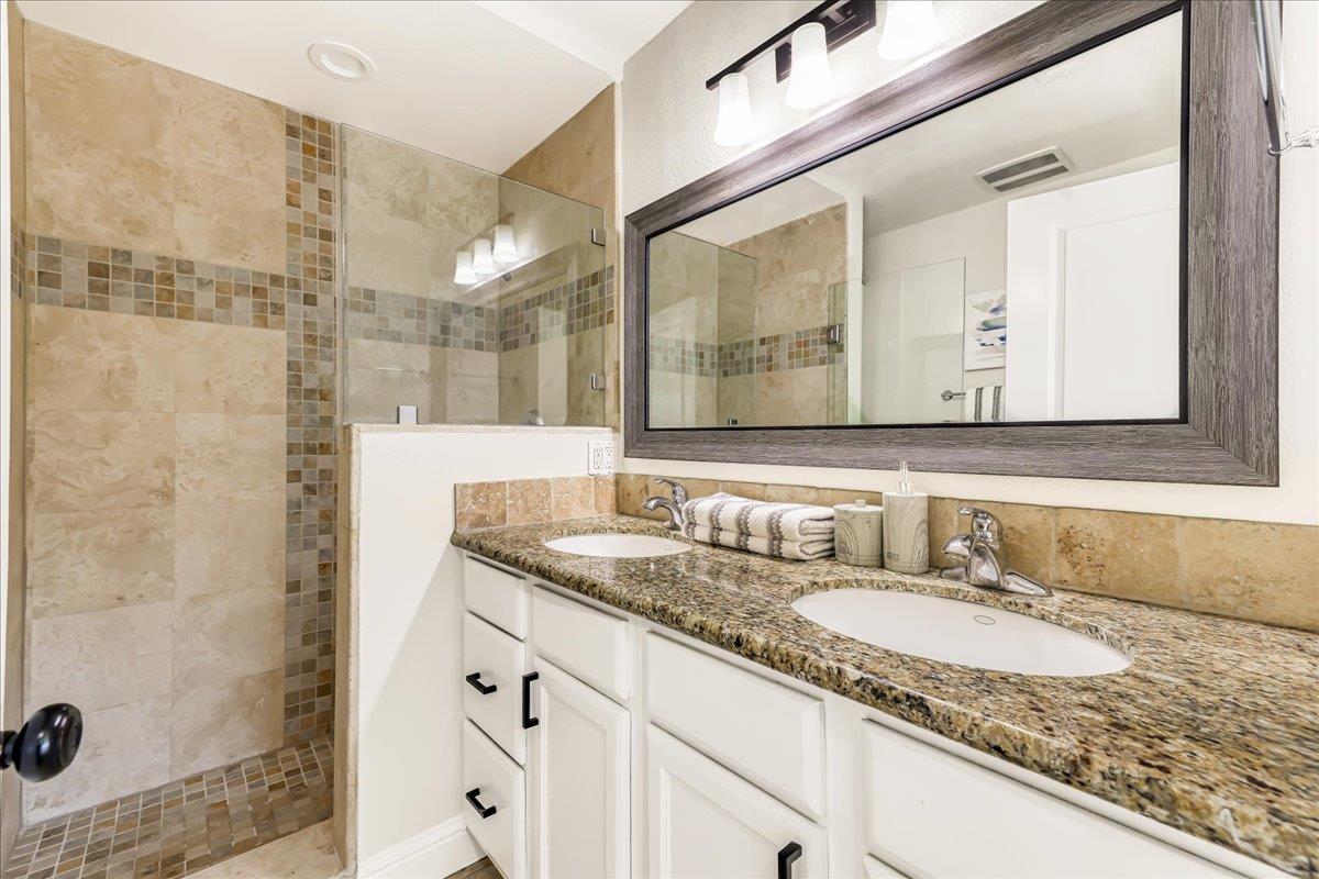 Detail Gallery Image 32 of 62 For 857 Carlisle Way #112,  Sunnyvale,  CA 94087 - 2 Beds | 2/1 Baths