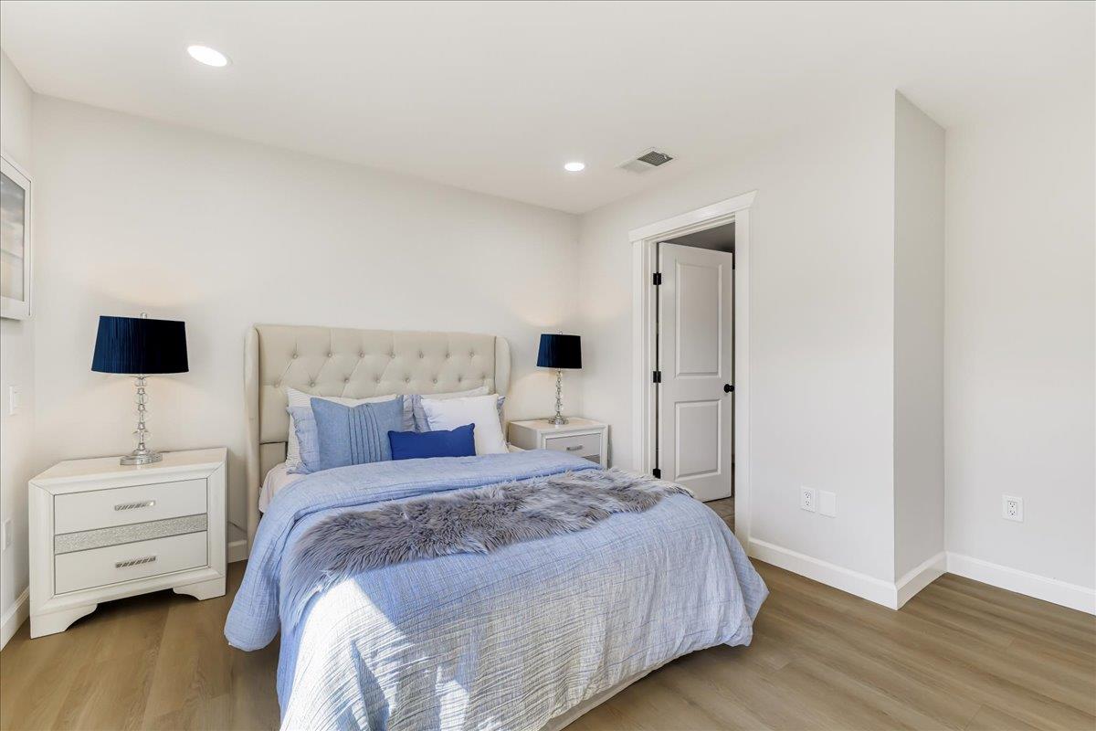 Detail Gallery Image 38 of 62 For 857 Carlisle Way #112,  Sunnyvale,  CA 94087 - 2 Beds | 2/1 Baths