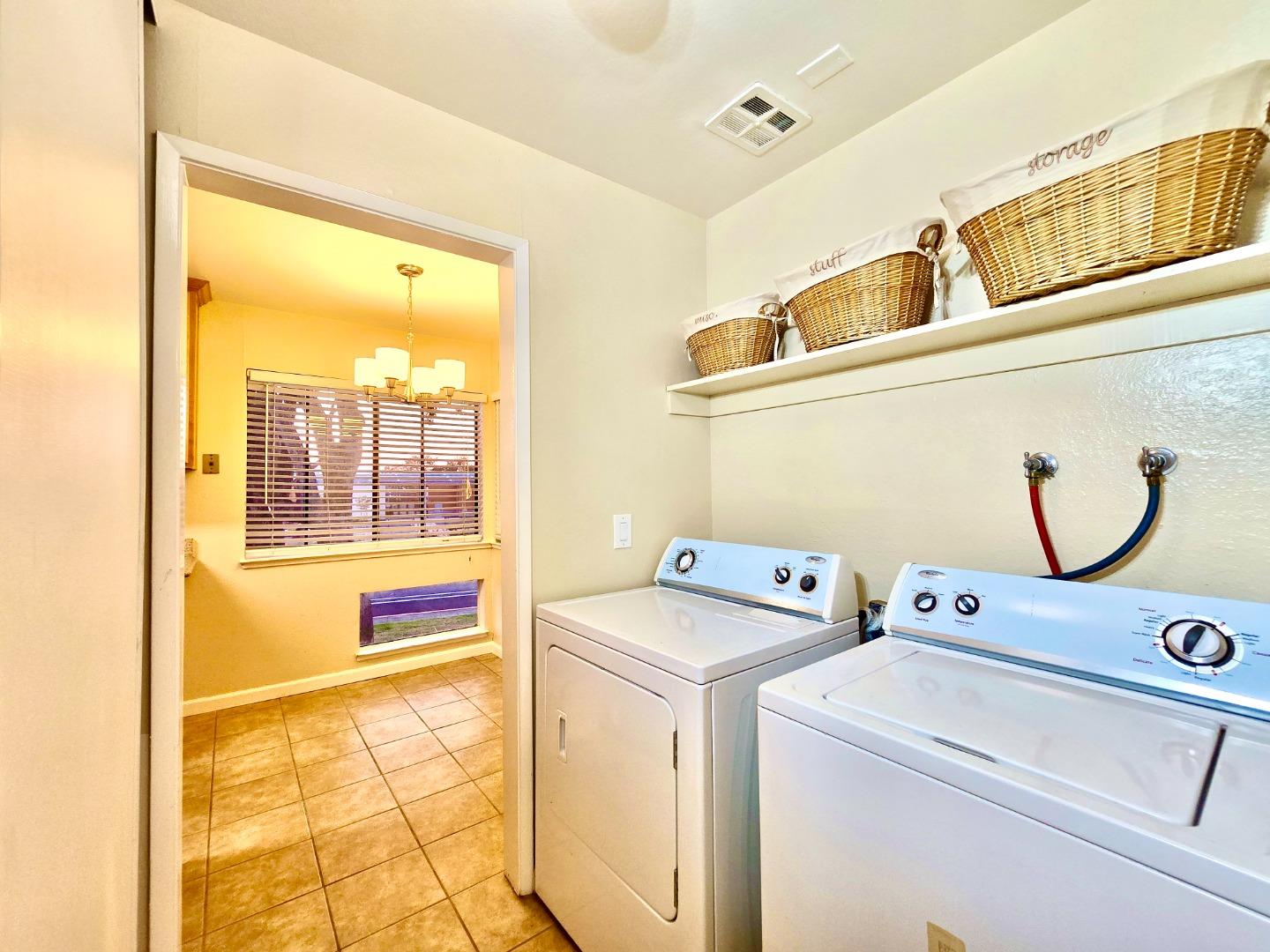 Detail Gallery Image 12 of 47 For 1033 Shell Blvd #8,  Foster City,  CA 94404 - 3 Beds | 2 Baths