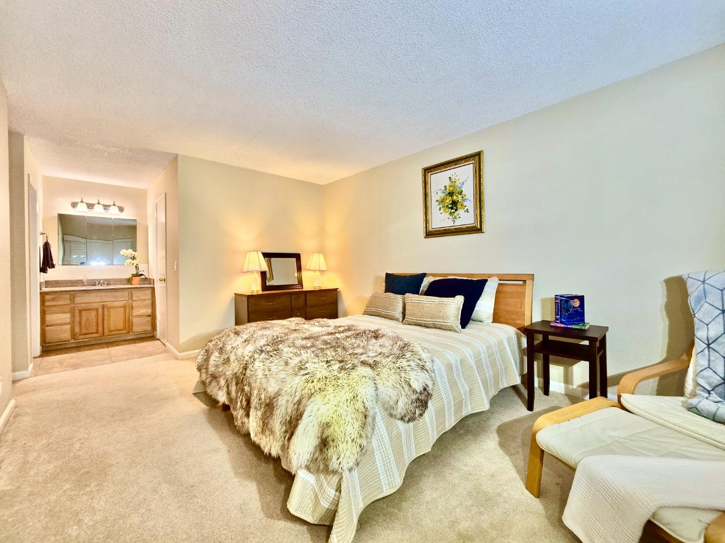 Detail Gallery Image 17 of 47 For 1033 Shell Blvd #8,  Foster City,  CA 94404 - 3 Beds | 2 Baths