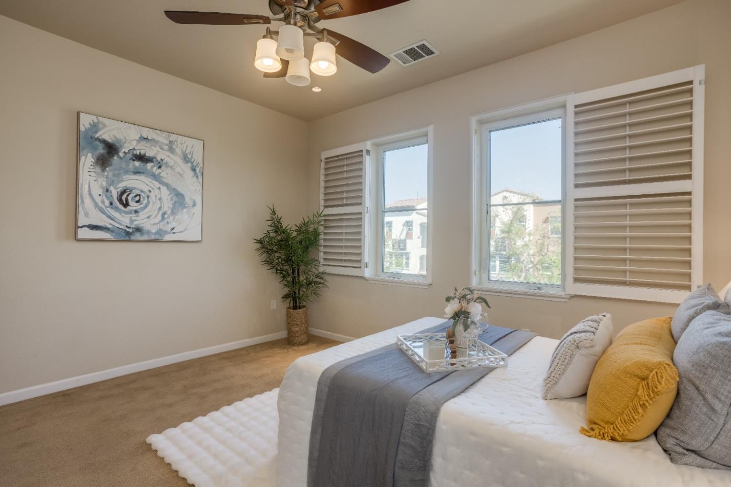 Detail Gallery Image 14 of 26 For 189 Esfahan Dr, San Jose,  CA 95111 - 3 Beds | 2/1 Baths