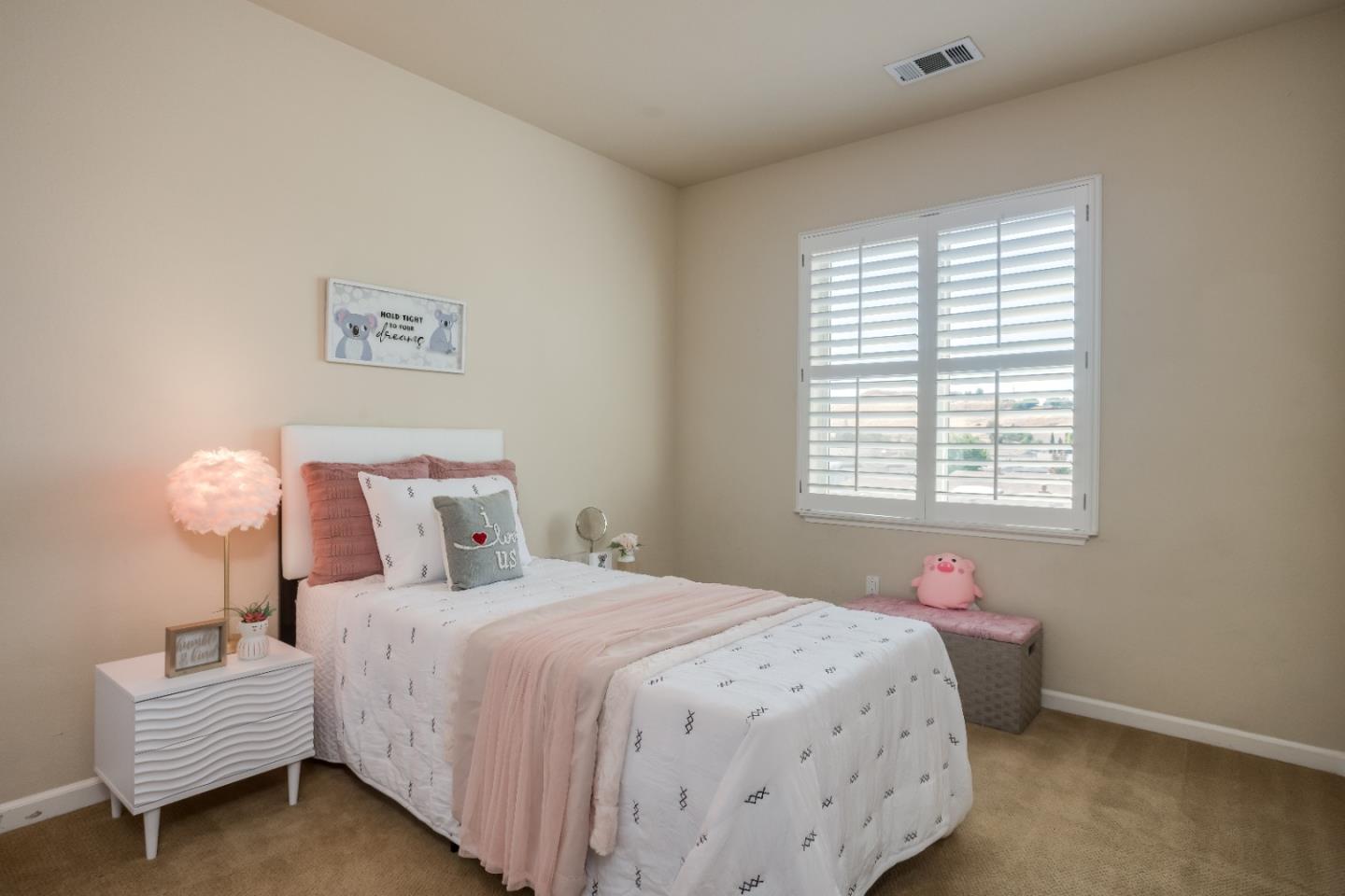 Detail Gallery Image 18 of 26 For 189 Esfahan Dr, San Jose,  CA 95111 - 3 Beds | 2/1 Baths