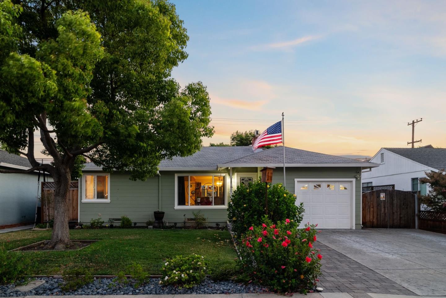 Detail Gallery Image 1 of 1 For 628 Armanini Ave, Santa Clara,  CA 95050 - 2 Beds | 1 Baths