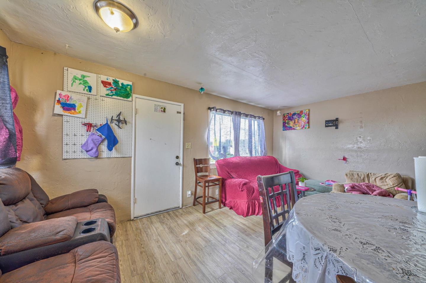 Detail Gallery Image 15 of 24 For 1090 Elm Ave, Seaside,  CA 93955 - 2 Beds | 2 Baths