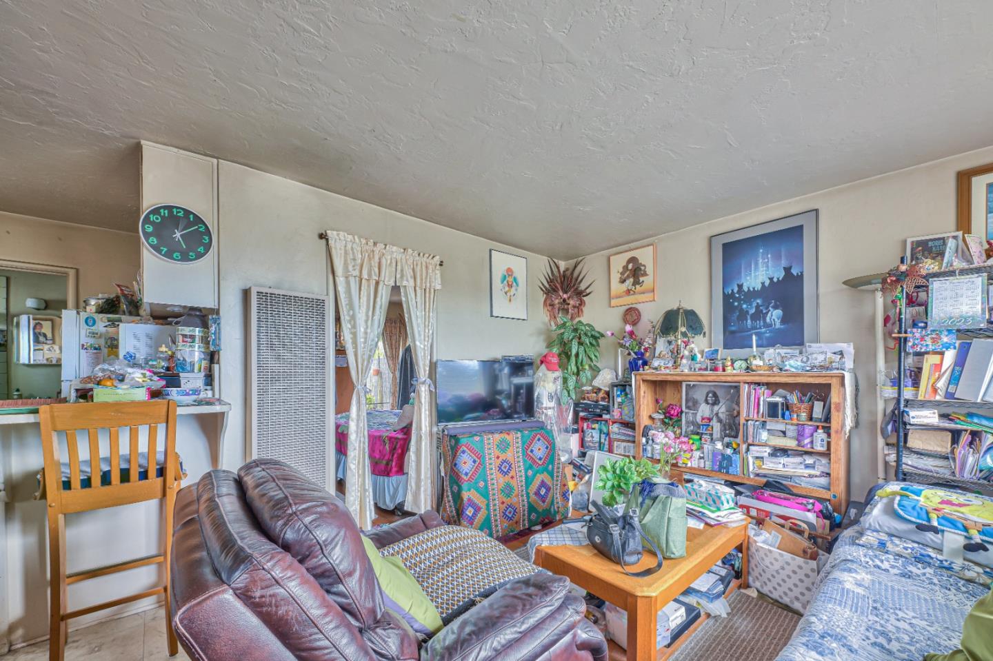 Detail Gallery Image 4 of 24 For 1090 Elm Ave, Seaside,  CA 93955 - 2 Beds | 2 Baths