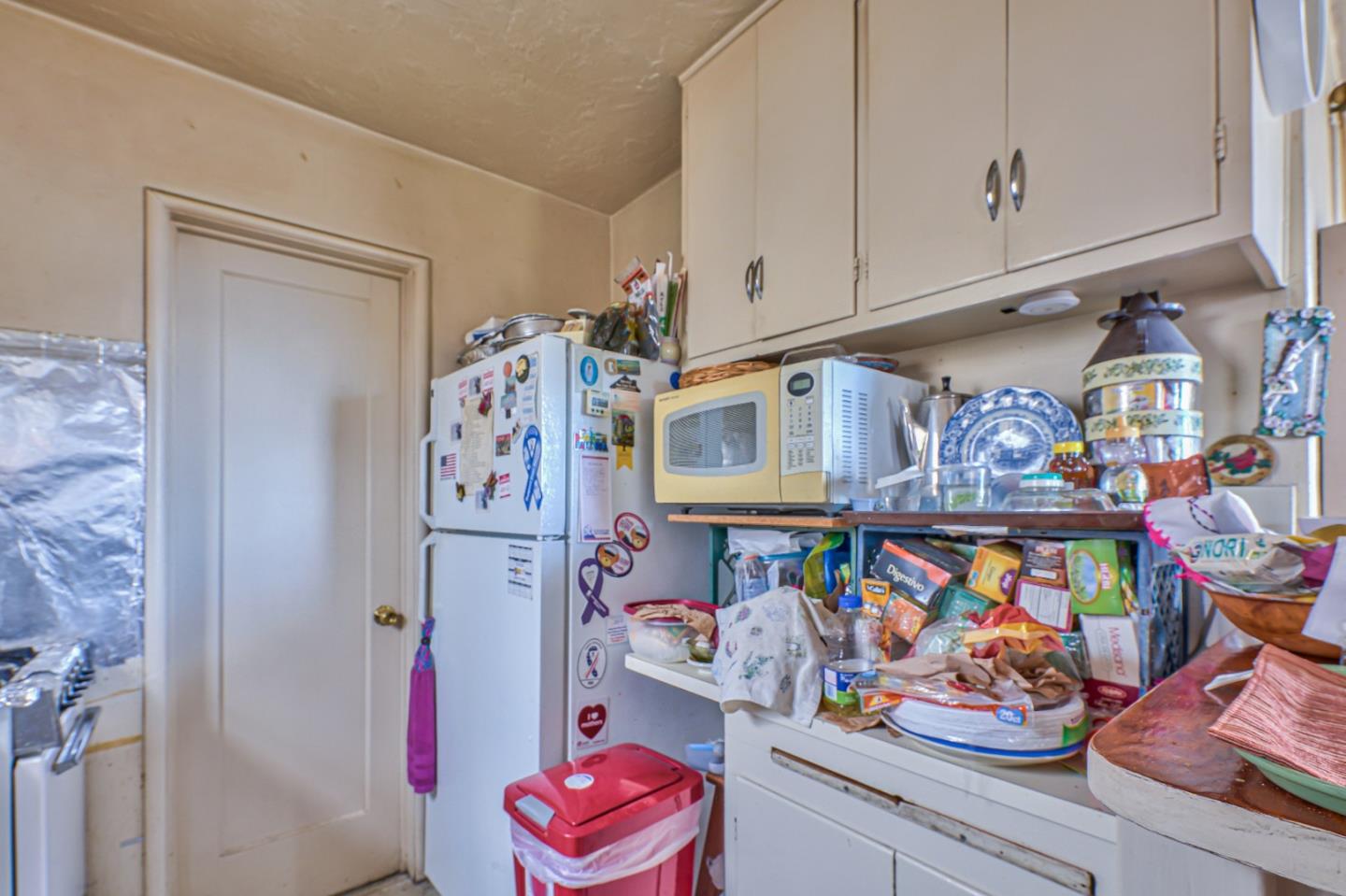 Detail Gallery Image 7 of 24 For 1090 Elm Ave, Seaside,  CA 93955 - 2 Beds | 2 Baths